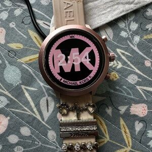 Michael Kors Pink Smartwatch with Sleek Design